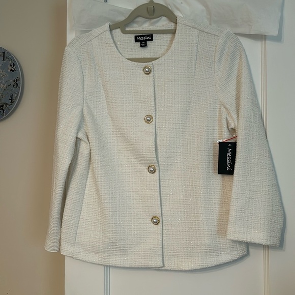 messini Jackets & Blazers - 162. Gorgeous white tweed blazer.‎ Very elegant and timeless piece.